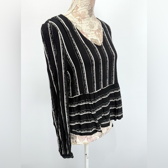 PAPER CRANE Black and White stripe long sleeve peplum top size S - Picture 9 of 14